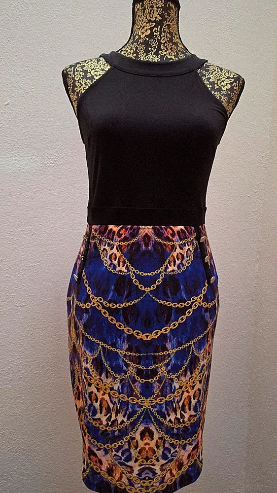 Etui Kleid Bodyflirt Gr 36 blau Neckholder Ketten Muster gold Knöpfe
