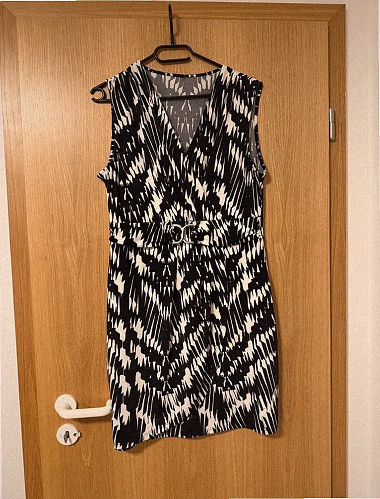 Etui Kleid Damen Wickel-Optik in geometrischem Muster Gr. M NEU