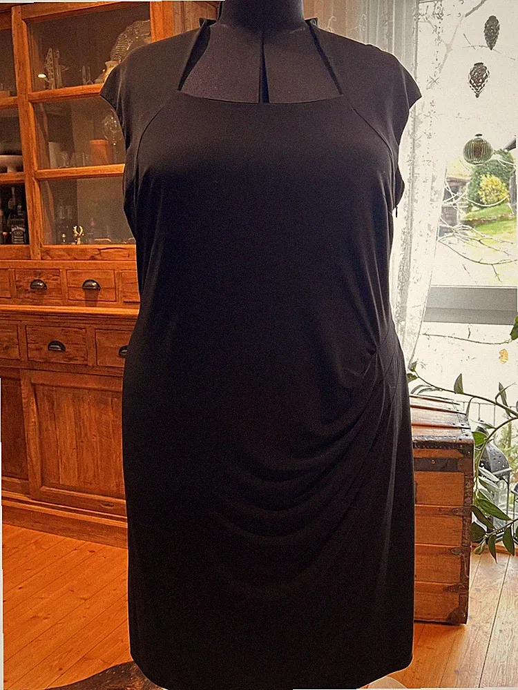 Etui Kleid GR.52 , Weich fließender Jersey