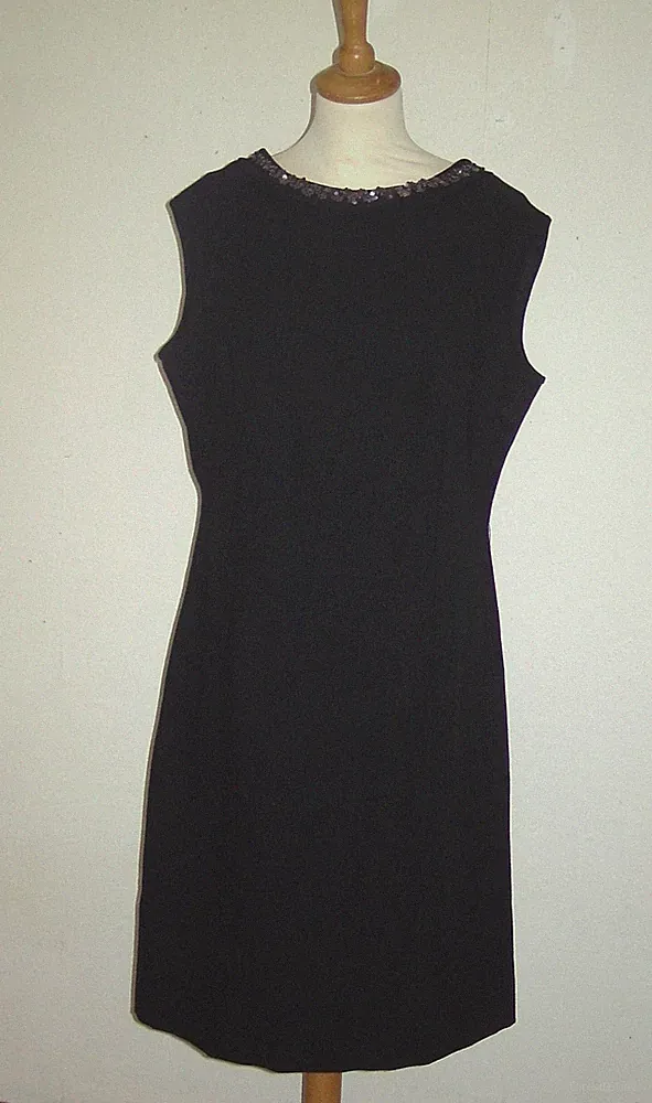 Etuikleid Gr. 44, schwarz, Pailletten, ärmellos