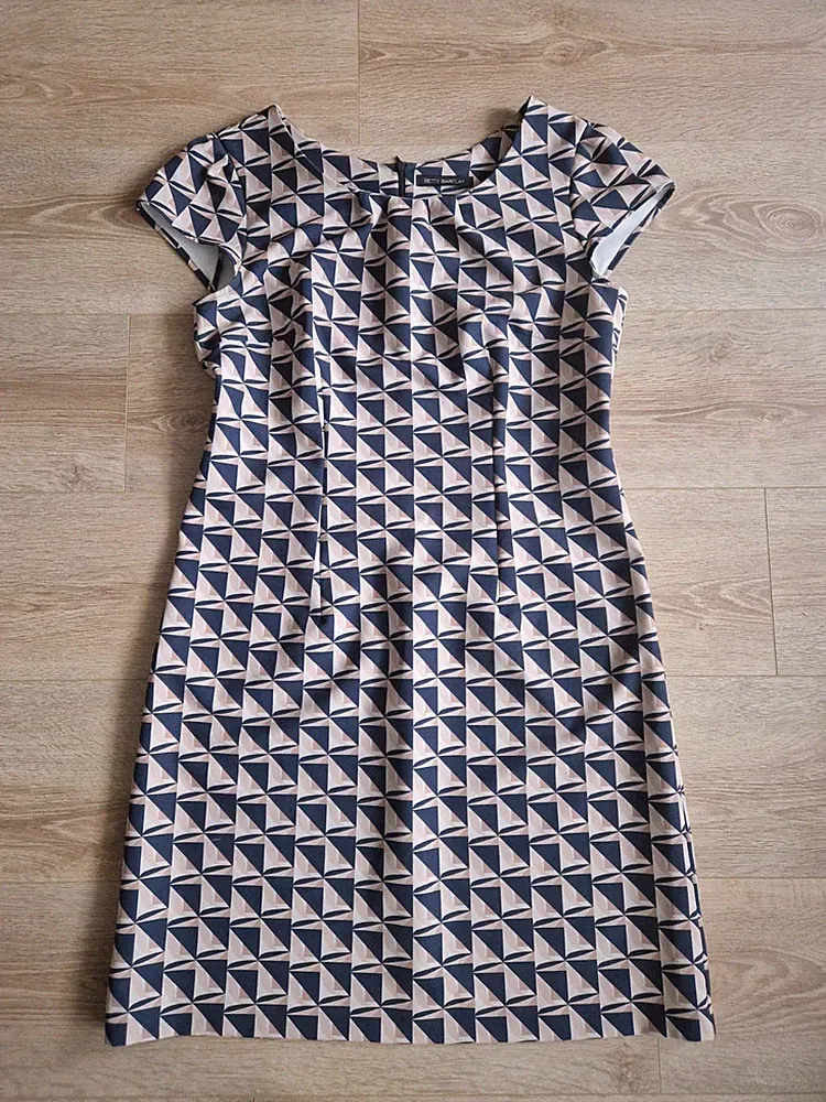 Etuikleid Kleid Betty Barclay Gr. 42-44 Grafikmuster neu