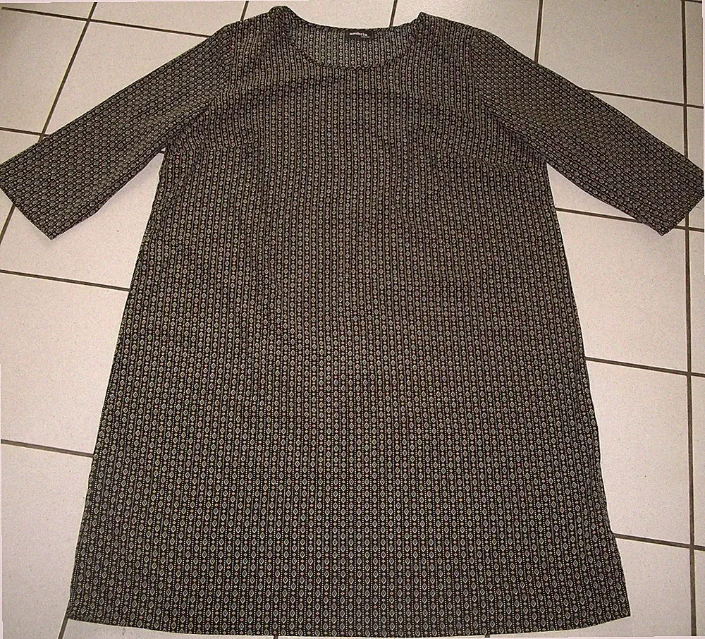 Etuikleid Kleid Gr. XXL 46 48 Schwarz Bunt Rauten Schlupfkleid federleicht dünn