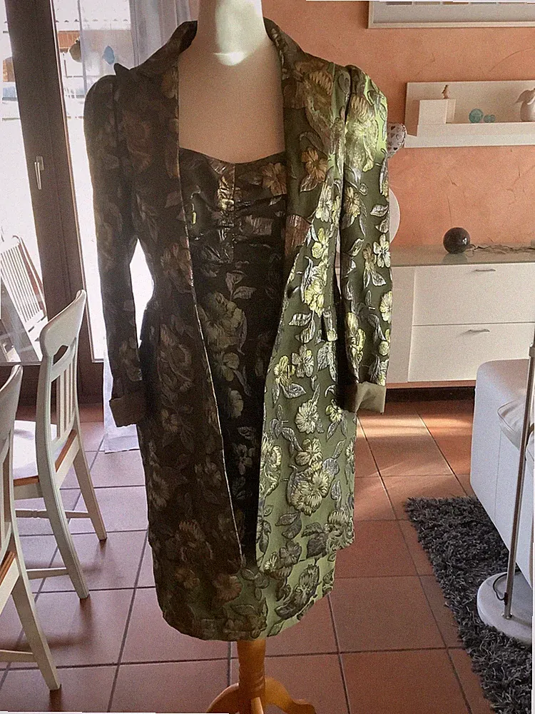 Etuikleid mit Gehrock APART Gr. 38