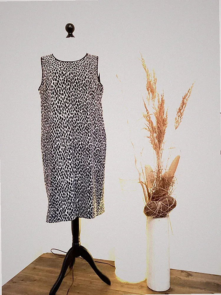 EUGEN KLEIN Etui-Strick-Kleid Animal 50 schwarz-weiß Fein-Strick geschlitzt LEO