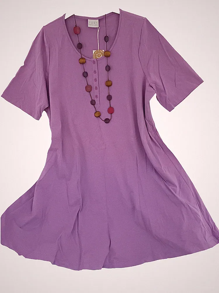 Fantastisches A-Linien-Kleid in lila Gr. 50/52 von Yoek mit Knopfleiste