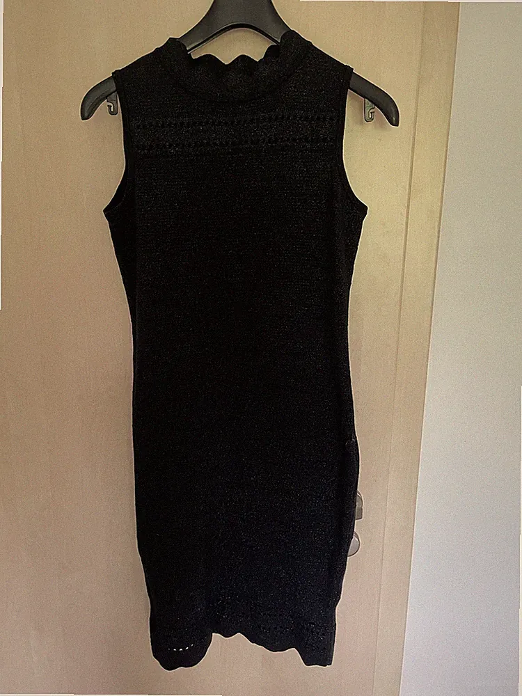 Festliches Kleid, Tannengrün, Größe M, Enganliegend, Feinstrick