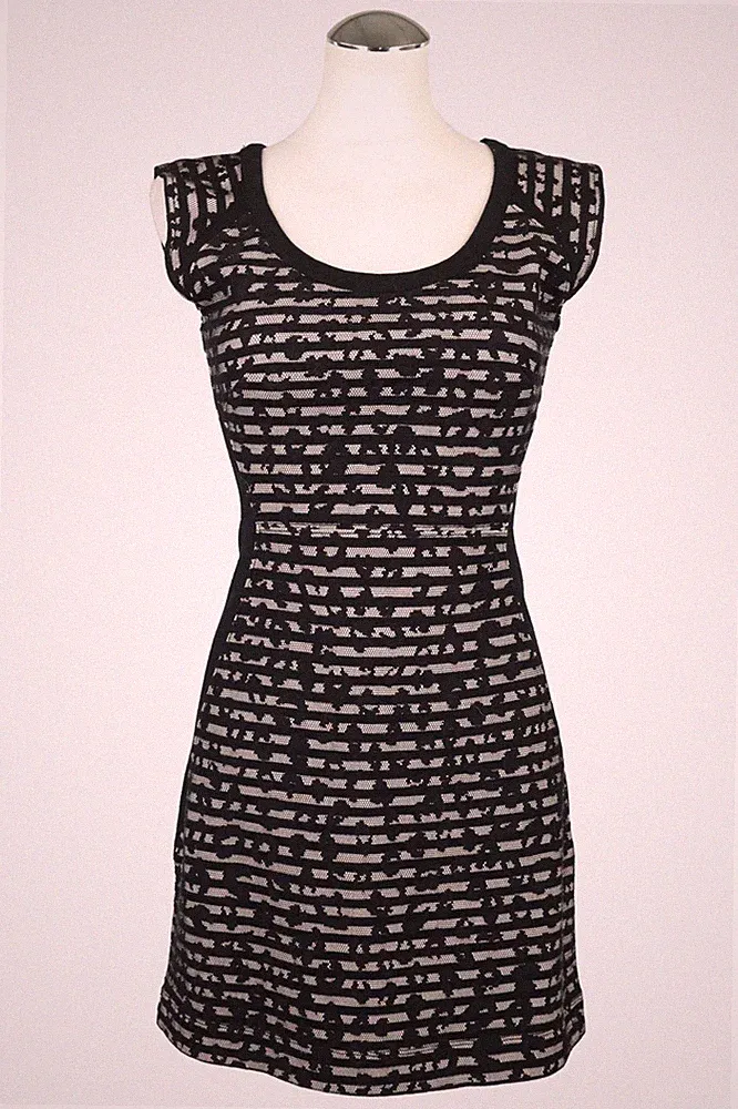 French Connection Damen Kleid Gr. 32 (UK 6 ) Schwarz / Weiß Etuikleid Dress