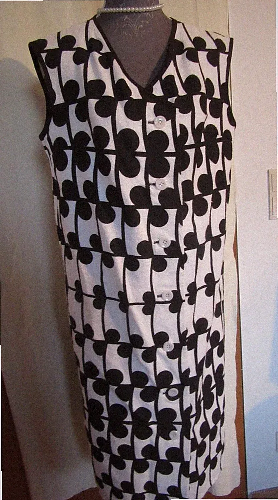 Frottee Kleid Vintage GR 40 - 42 -44 schwarz, weiß Top 70er & 80er Neu