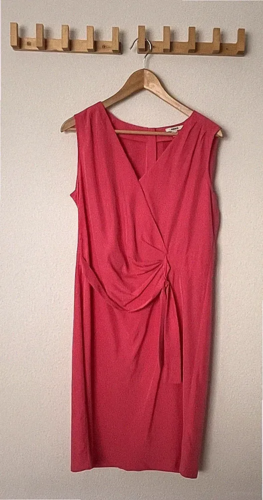 Für den Sommer: Mexx Kleid Etuikleid Gr. 40 in korallenrot/warmem Pink! Supi!