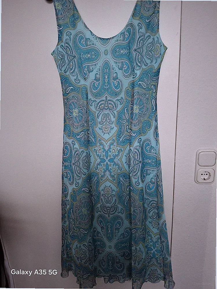 Gepflegtes, fließendes Chiffon Damenkleid 40/42 türkis