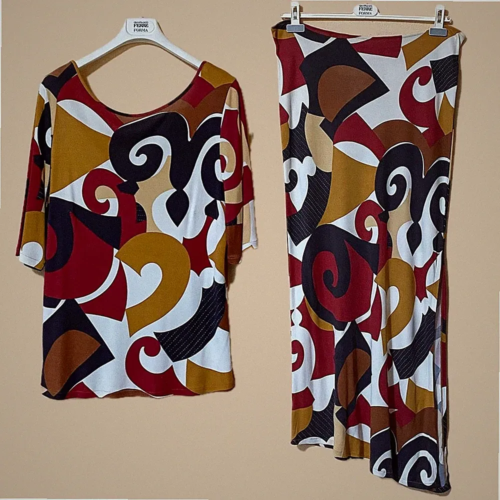 Gianfranco Ferré Form komplettes Kleid Top Rock elegantes Kleid Made in Italy