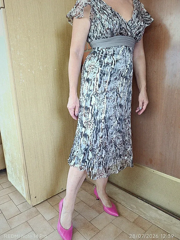 Gina Bacconi Kleid Gr. 44 Seide + Viskose für genaue Maße siehe Fotos