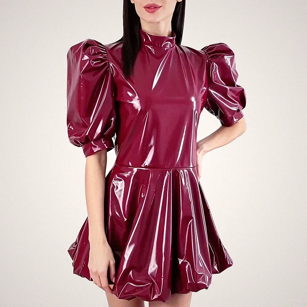 Glänzende Lackleder Minikleider für Cosplay Party Kostüm Kreuz Plissee Kleid