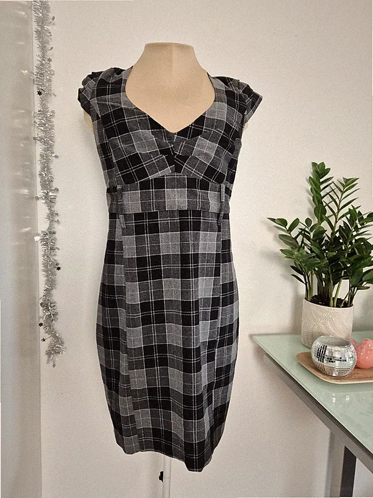 Glitzerndes Etuikleid im Karo-Look/Vintage-Stil | 38 | Amisu