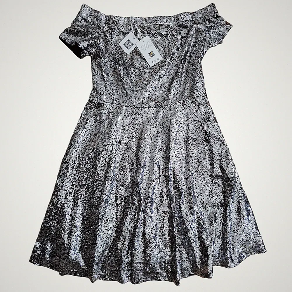 Grace Karin Pailletten Glitzer Kleid Gr M Silber Bandeau Schulterfrei NEU