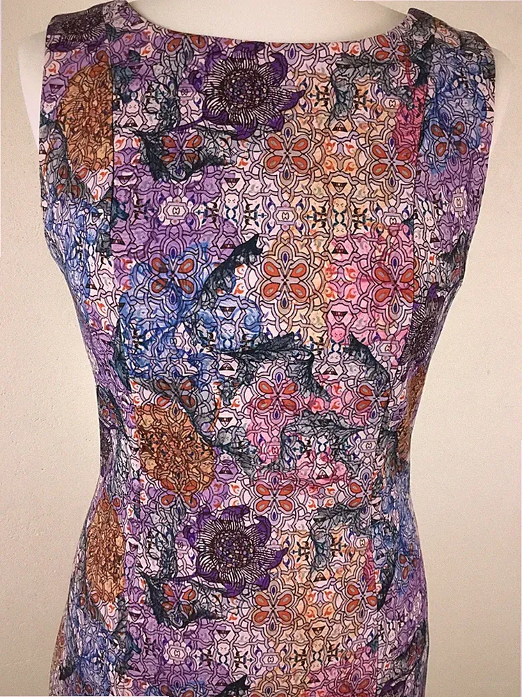 H&M;Ärmellos Rundhals Kurz Blumendruck Lilla Blau SchwarzKleid mit Cut Out Gr.38