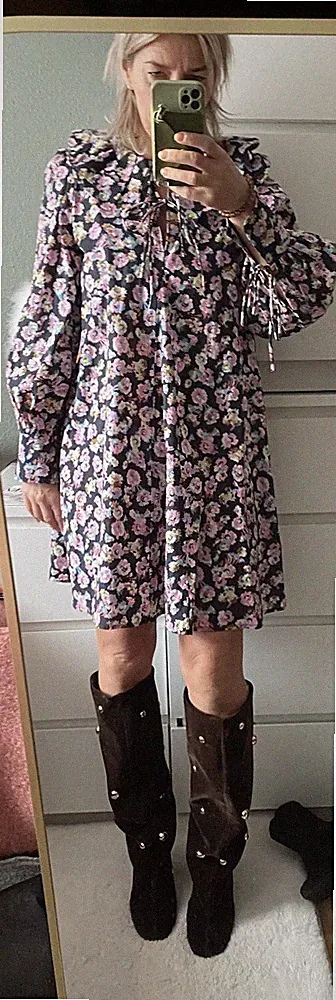 H&M BLÜMCHENKLEID MIT BUBIKRAGEN ZUM BINDEN PERFEKT FÜR DEN WESTERN STYLE GR.S