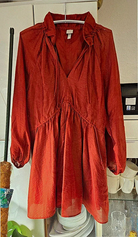 H&M Kleid Damen Gr. S rostbraun kurz Langarm Puffärmel V-Ausschnitt A-Linie