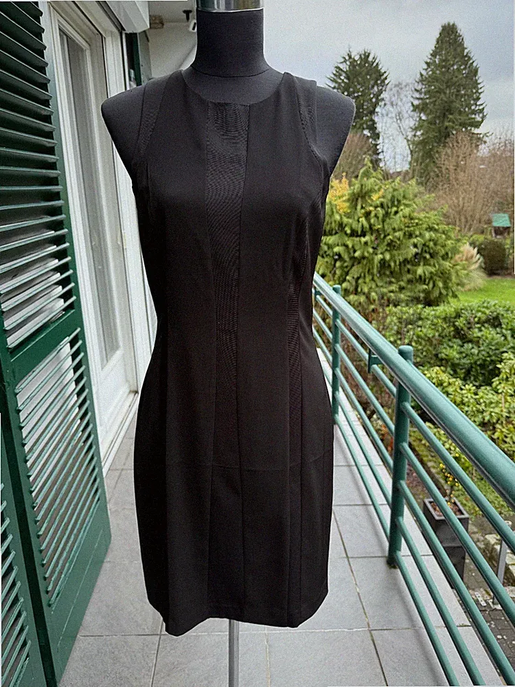 H & M Kleid Gr. M - 38 Schwarz Etuikleid NEU!!