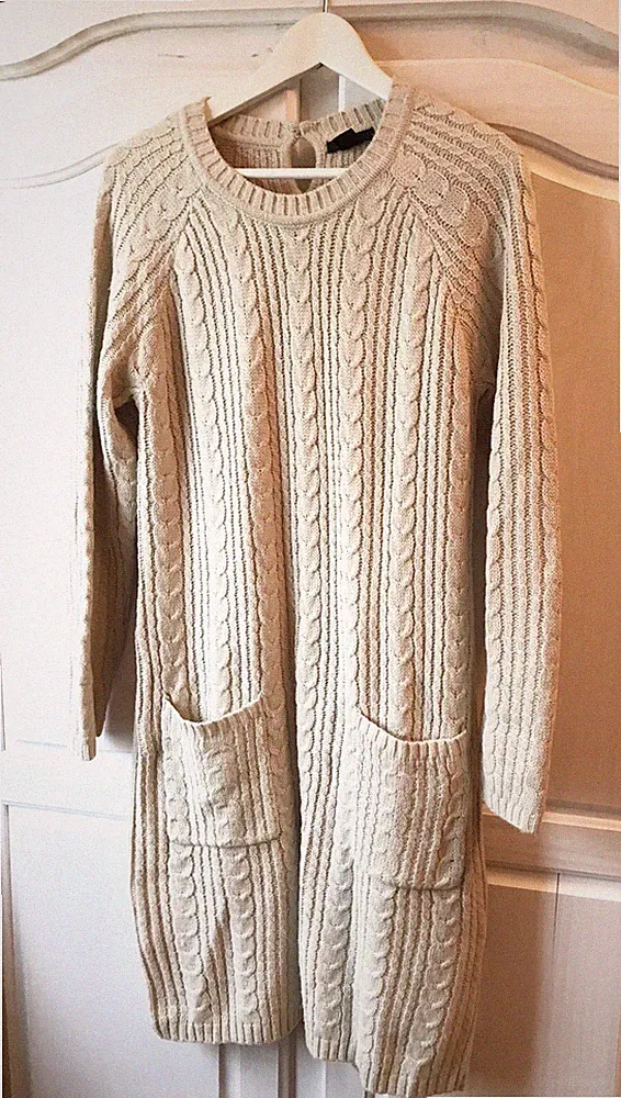 H&M Strickkleid Pullover Pulloverkleid Stiefelkleid Grau Winterkleid Boho Weiß
