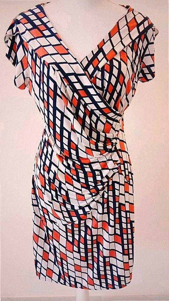 Halogen Kleid M Herzüberwurf drapiert geometrischer Print mehrfarbig Wrap Dress