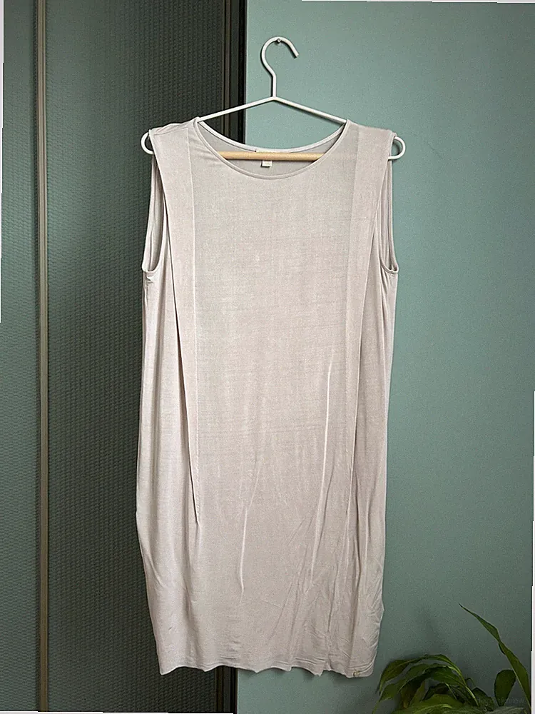 Hanro Damen Kleid Gr. S Beige Modal Shiftkleid Etuikleid Armellos