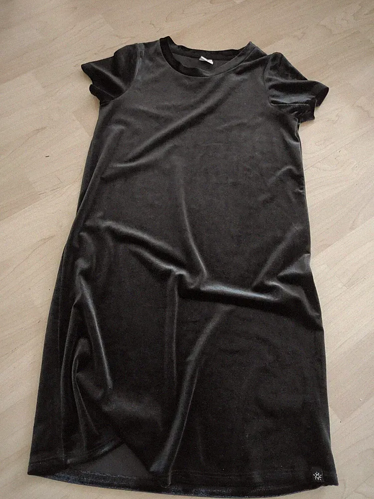 ** HEMA hippes Kleid Partykleid stylish 146/152 **