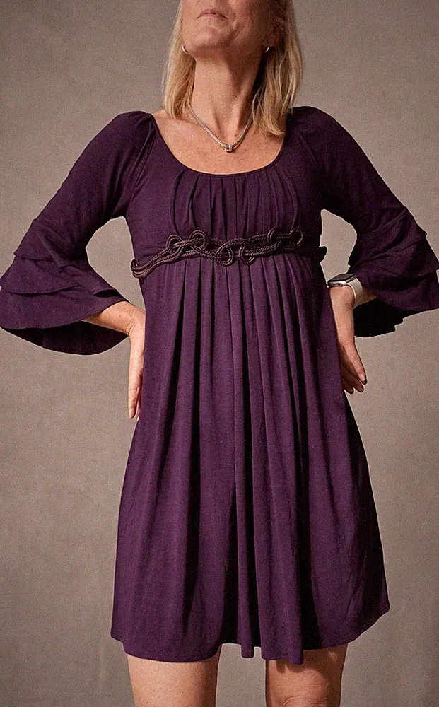 Herbstkleid, Lilafarben & weiche Viskose mit eingenähten Gürtel, Größe 34/36