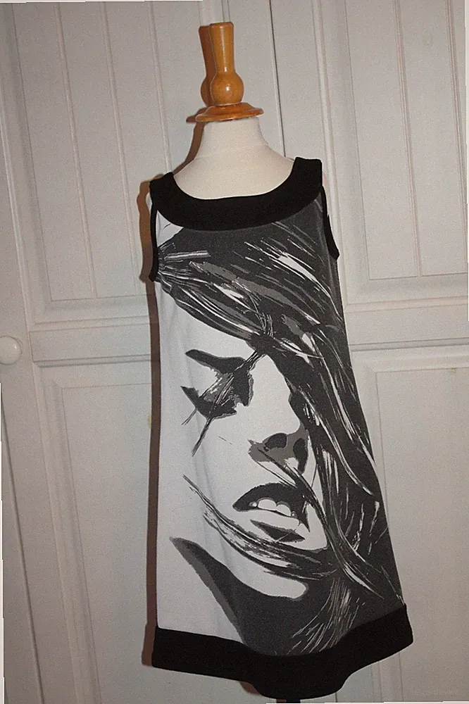 here & there by C&A ღ Kleid ღ Gr. 134 ღ Etuikleid ღ