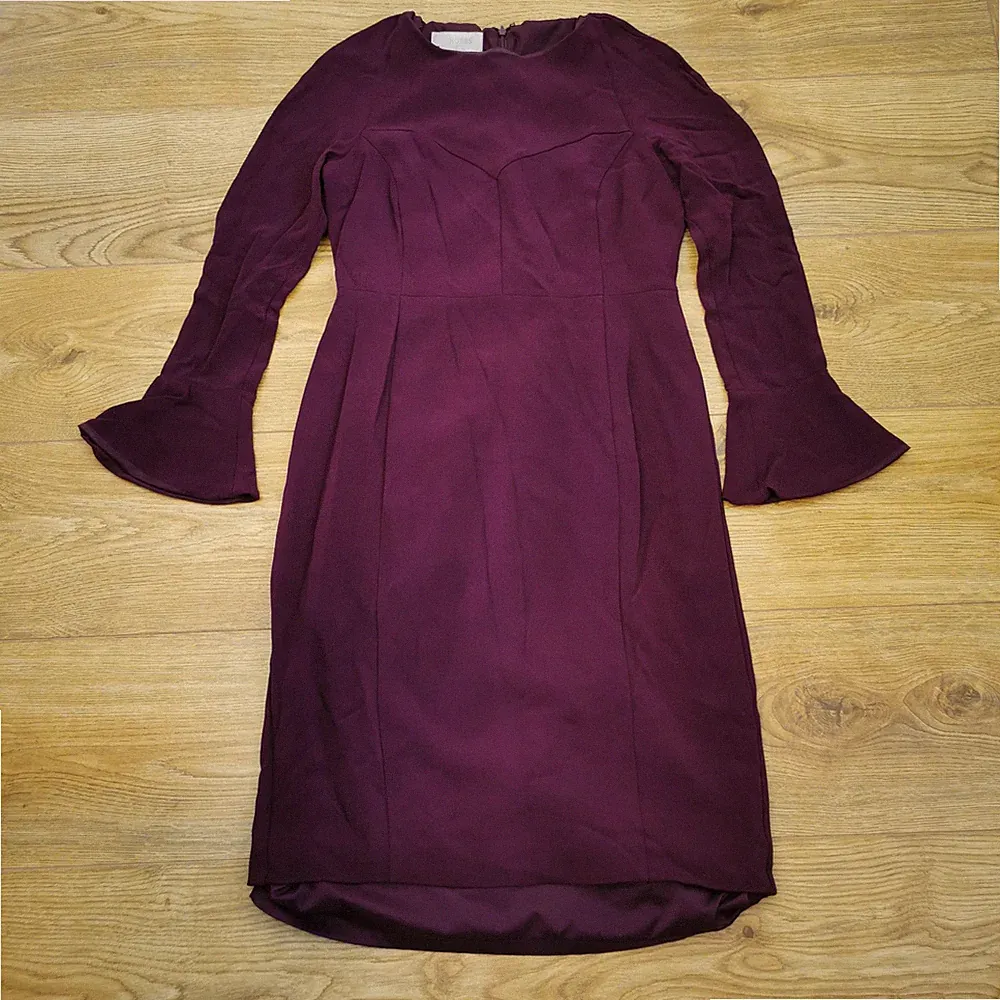 Hobbs Ruth burgunderrotes Midikleid 10 UK Damen Langarm ausgestelltes Bündchen Anlass