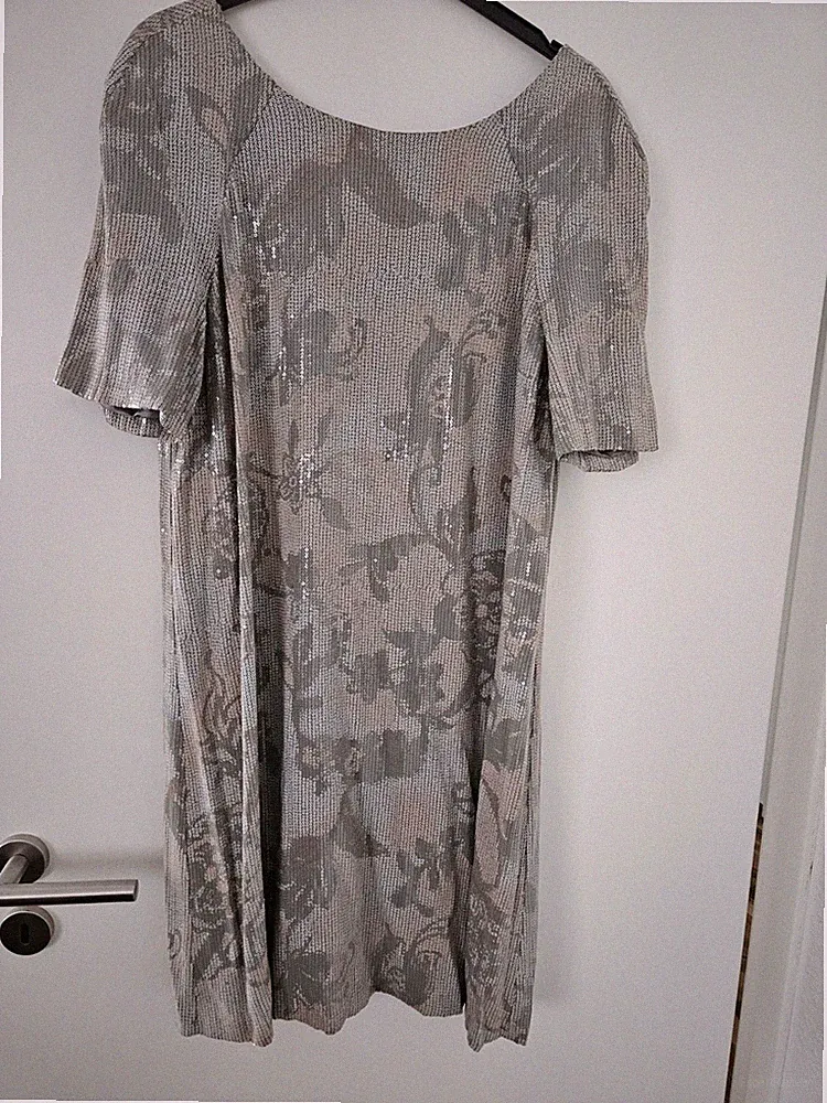 Hochwertiges Paillettenkleid von Mexx Gr. 40