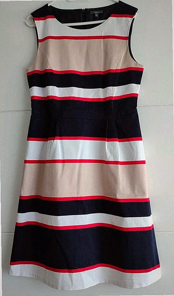 Hübsches Sommerkleid Gr. 40, Neuwertig