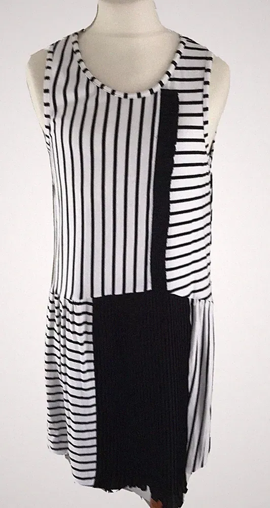 IKKS Kleid 152 Plissee 12 Ärmellos Schwarz Weiß Gestreift Sommerkleid Festlich