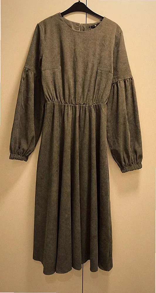 IMMA Damen Cordkleid grau Midi A-Linie Ballonärmel Rundhals RV Gr. M/L🩶