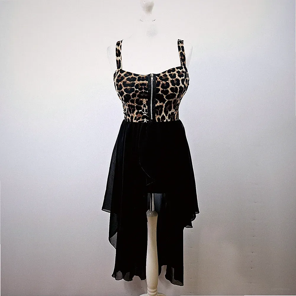 In Style - High Low Leopard Kleid - Schwarz - S/M - UK 8/10