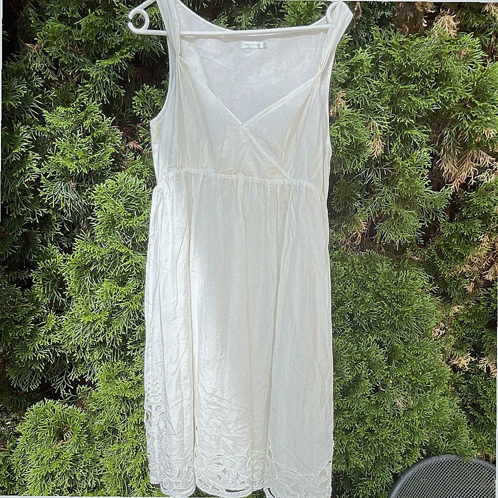 International Damen Seidenkleid A-Linie V-Ausschnitt ärmellos weiß Gr. 40