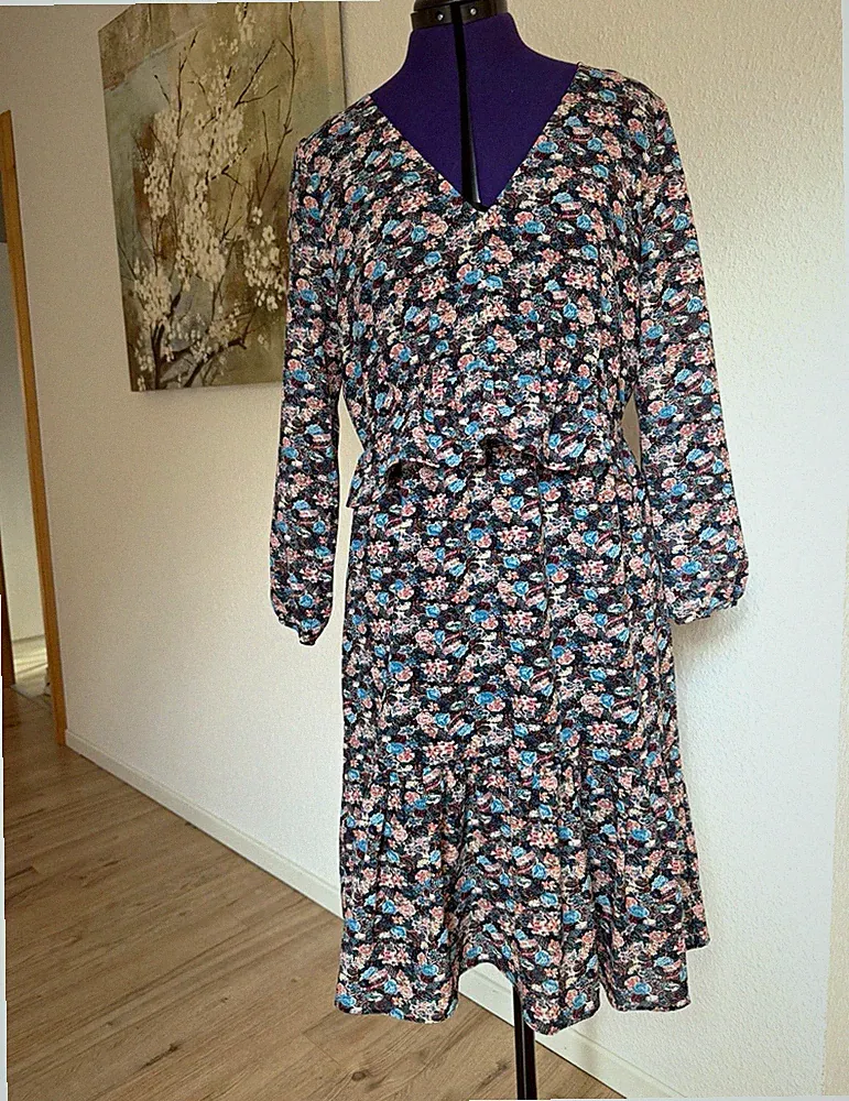 J.CREW Damen Kleid Gr. 10 DE 38 Mehrfarbig Blumen V-Ausschnitt Langarm