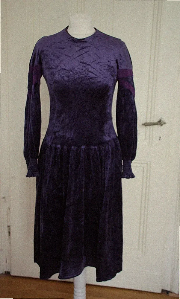 Jacques Bonnamour Kleid Samt langarm lila Vintage 70er 80er wadenlang 36 S