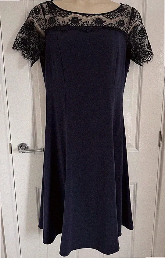 Jacques Vert dunkelblau Spitzenkleid UK 14 Hochzeit Gast Party Midi elegant