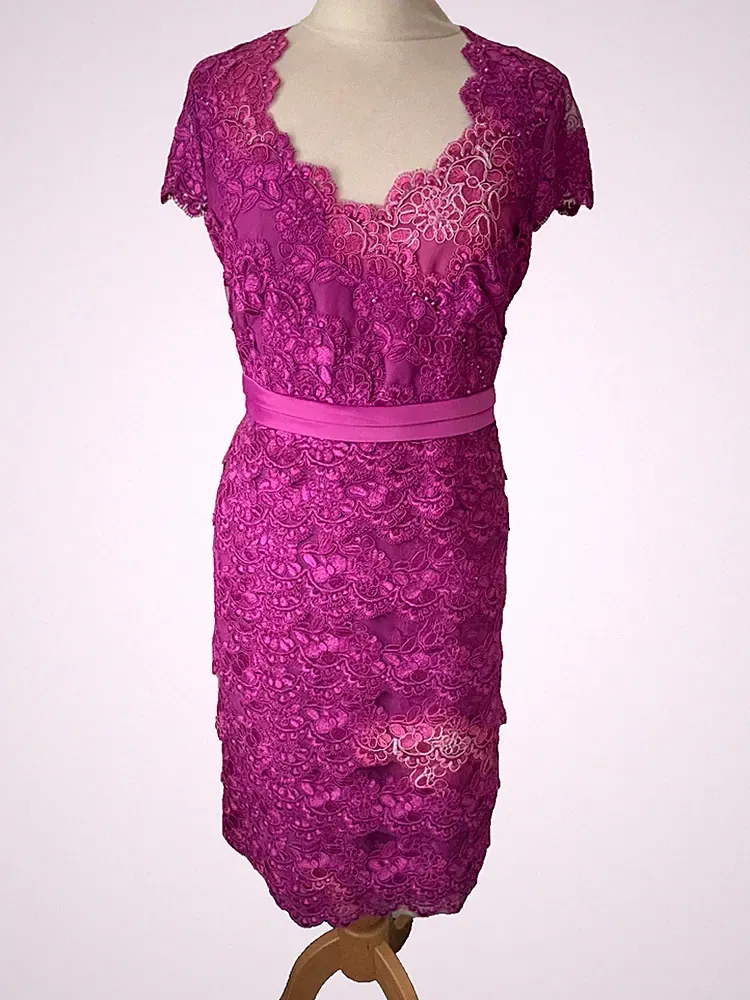 Jacques Vert Stufenkleid Magenta Lila Cord Spitze UK 18 Hochzeitsgast, Rennen.