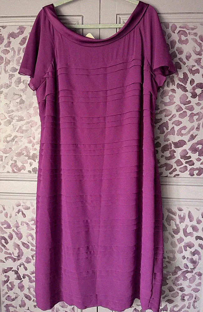 Jacques Vert Übergröße 22 169£ Hochzeitsgast lila KLEID Plissee gefüttert Kreuzfahrt