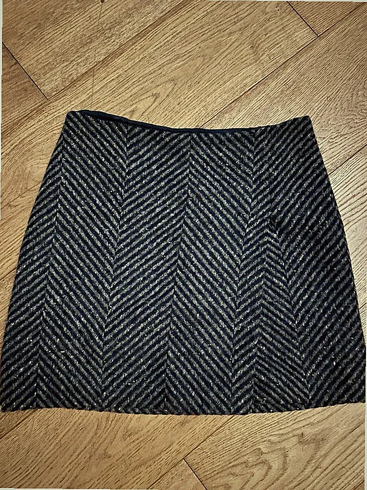Jigsaw Wolle Tweed Fischgrät A-Linie Minirock schwarz grau UK 10