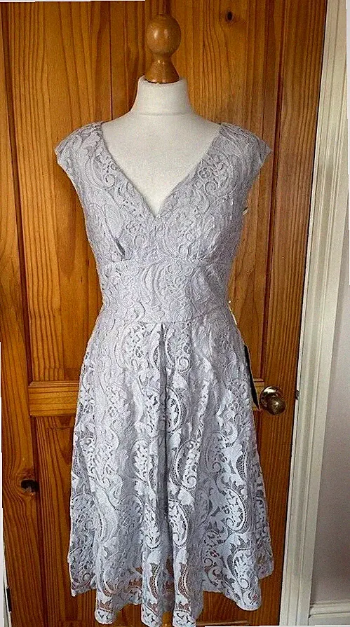 Jolie Moi Größe 12 Spitze Fit & Flare Hochzeit Gast formelles Kleid neu mit Etikett