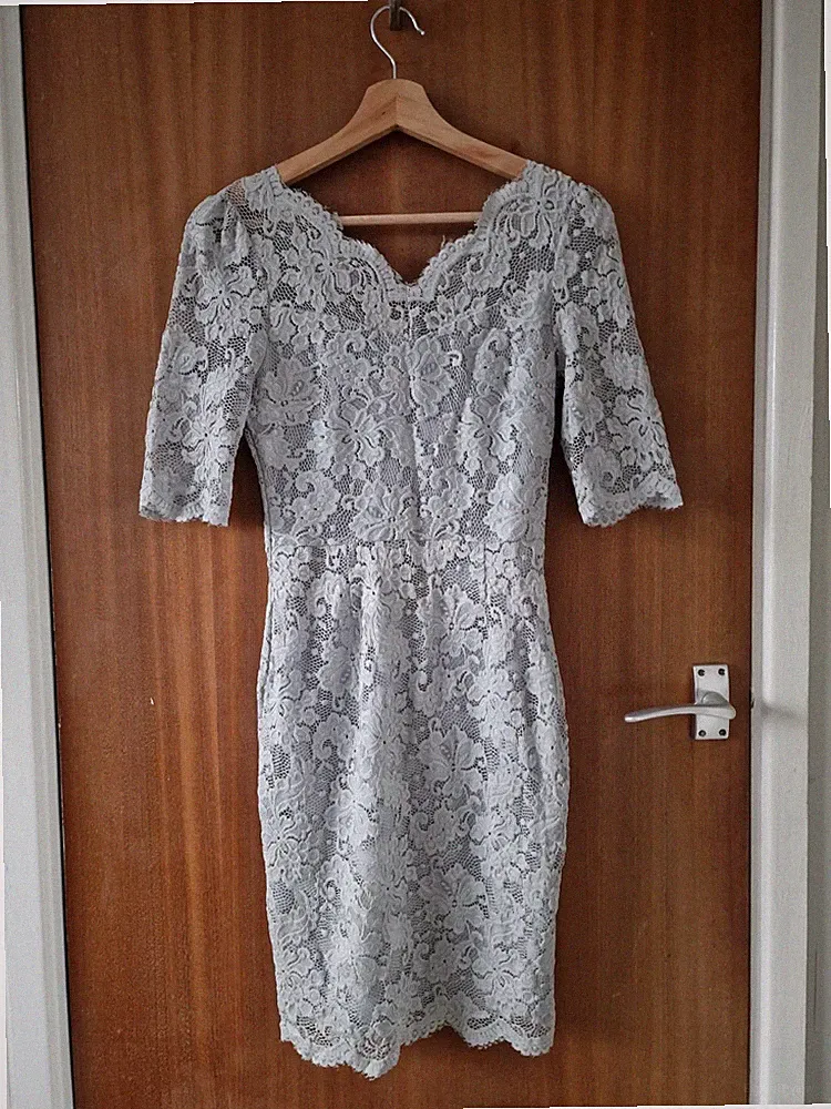 Jolie Moi Kleid Größe 8 Grau Spitze Party Abend Anlass Gast