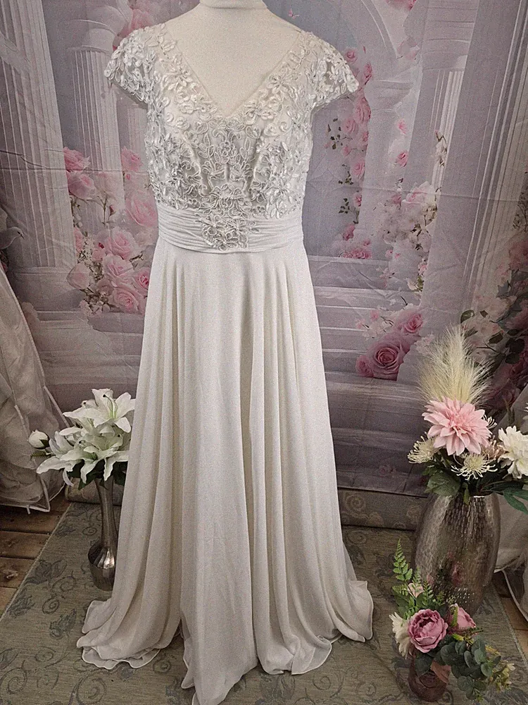 Kaleidoscope Ivory Brautkleid UK 10 Perlen Spitze Anlass Hochzeitsgast Kleid
