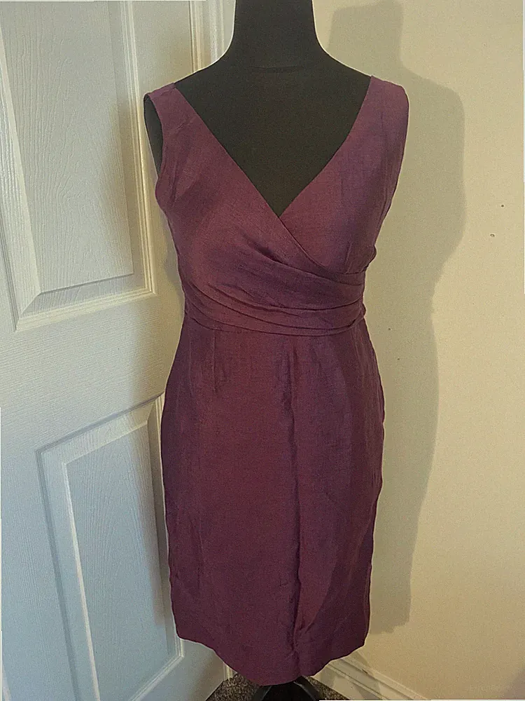 Lila Wickelkleid
