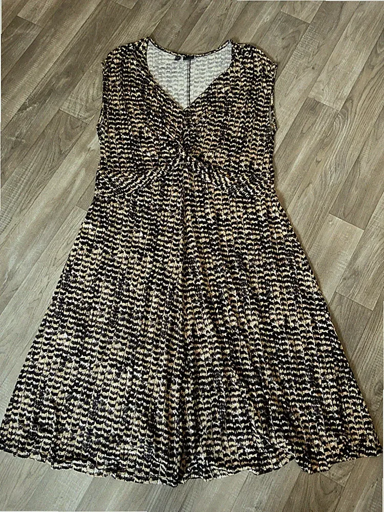 Kleid - Bonprix - Gr. 48 / 50 - Beige / Schwarz - A Form - Knoten Detail