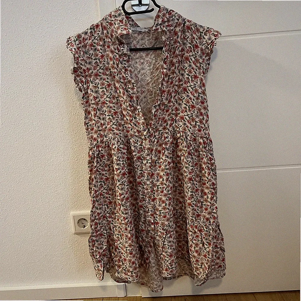 Kleid Damen, Sommer, Etui, Strandkleid, Freizeit Blumen, Bunt ,XS