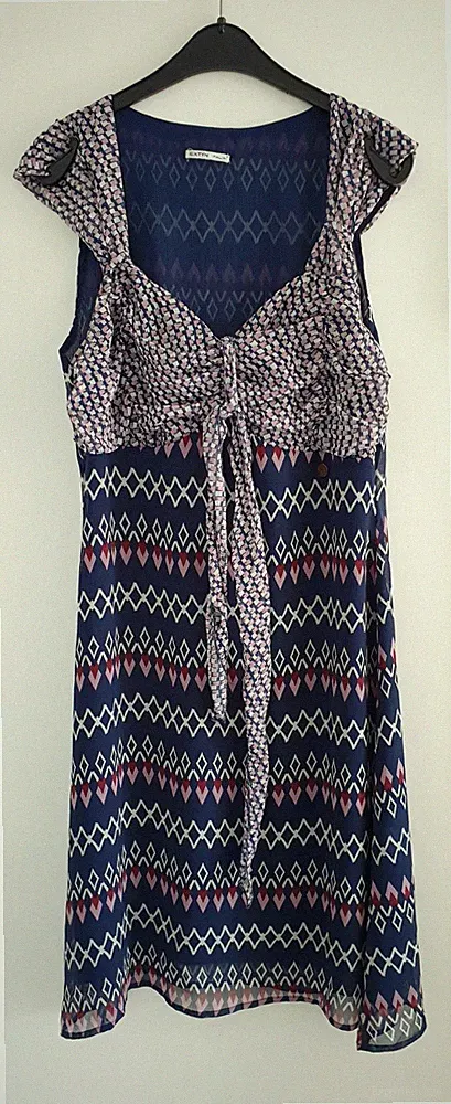 Kleid Extyn Italia lila rosa blau Muster Tüll Tüllkleid wadenlang Größe S neu