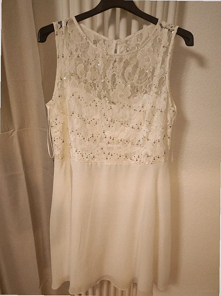 Kleid Für Standesamt / Hochzeit Größe 42, Weiß, Pailletten